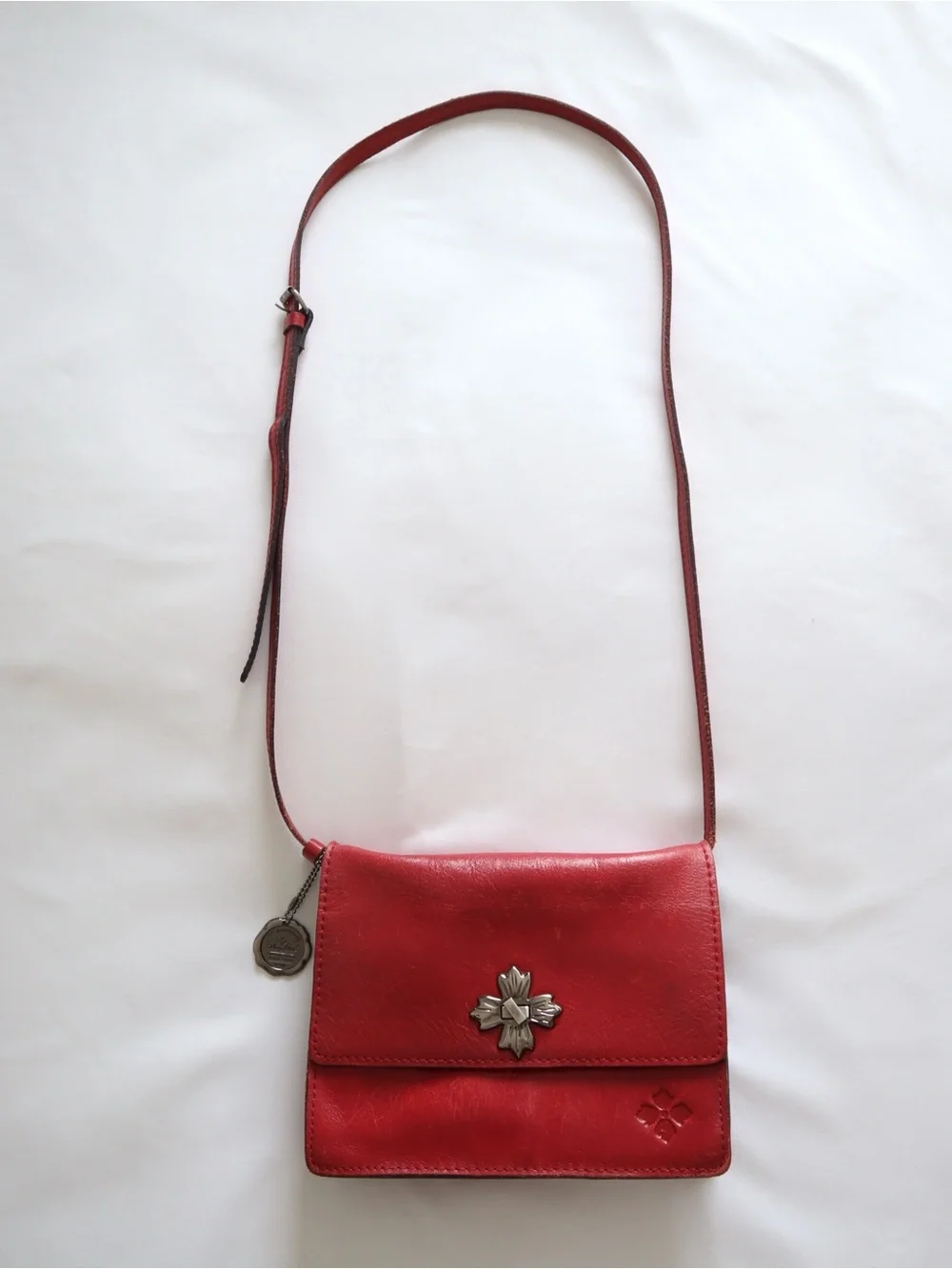 Patricia Nash Consilina distressed red leather crossbody purse